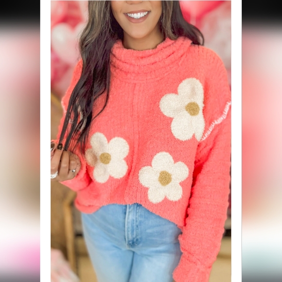 POL Berber Knit Sweater with Flower Print in Coral - Picture 2 of 7